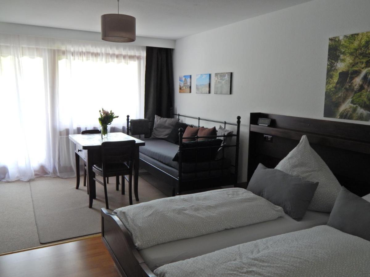 Free Apartment - Burgblick Bad Urach Eksteriør billede