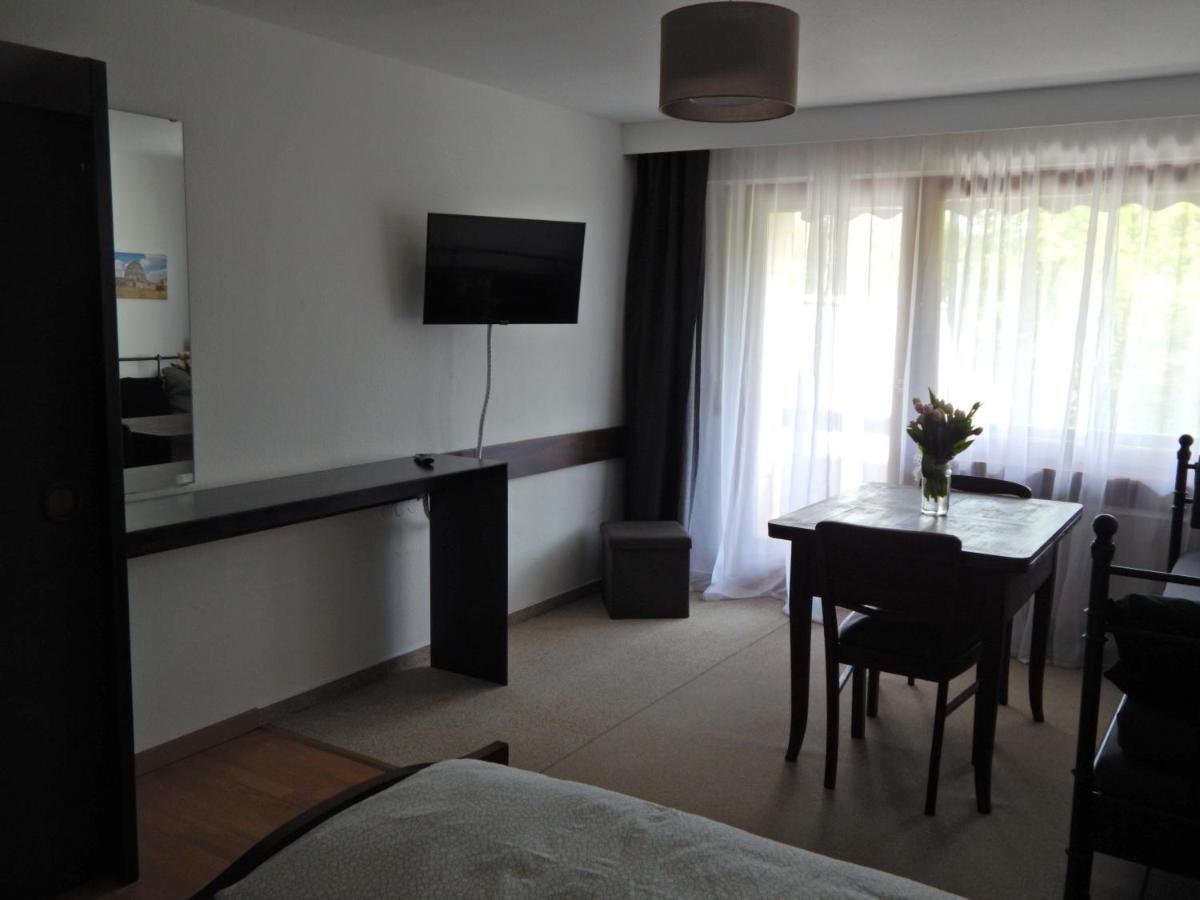 Free Apartment - Burgblick Bad Urach Eksteriør billede