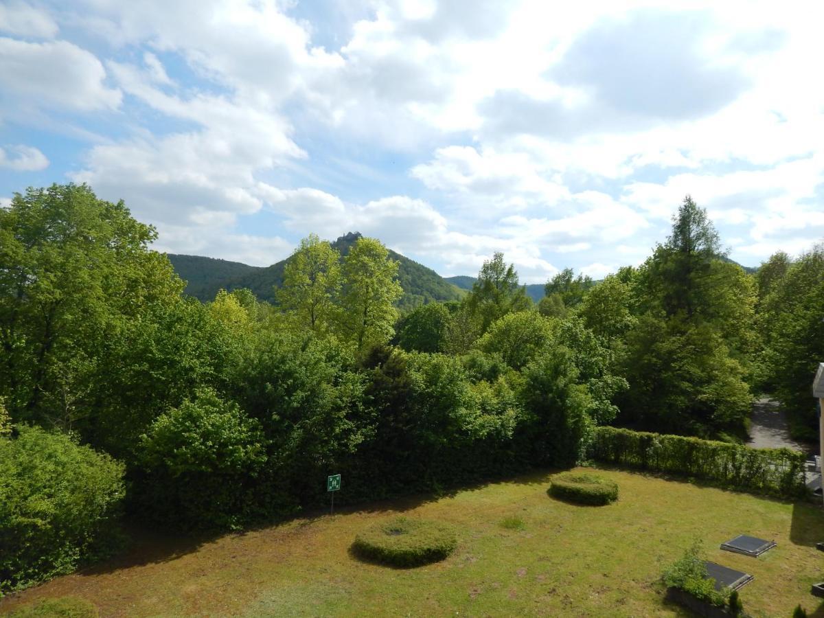 Free Apartment - Burgblick Bad Urach Eksteriør billede