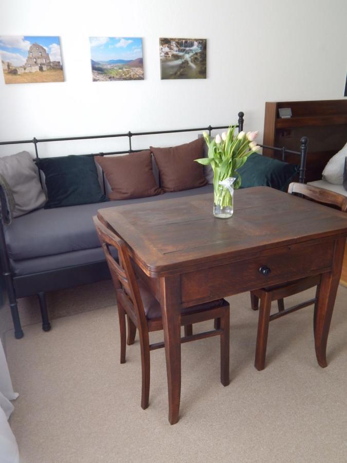 Free Apartment - Burgblick Bad Urach Eksteriør billede